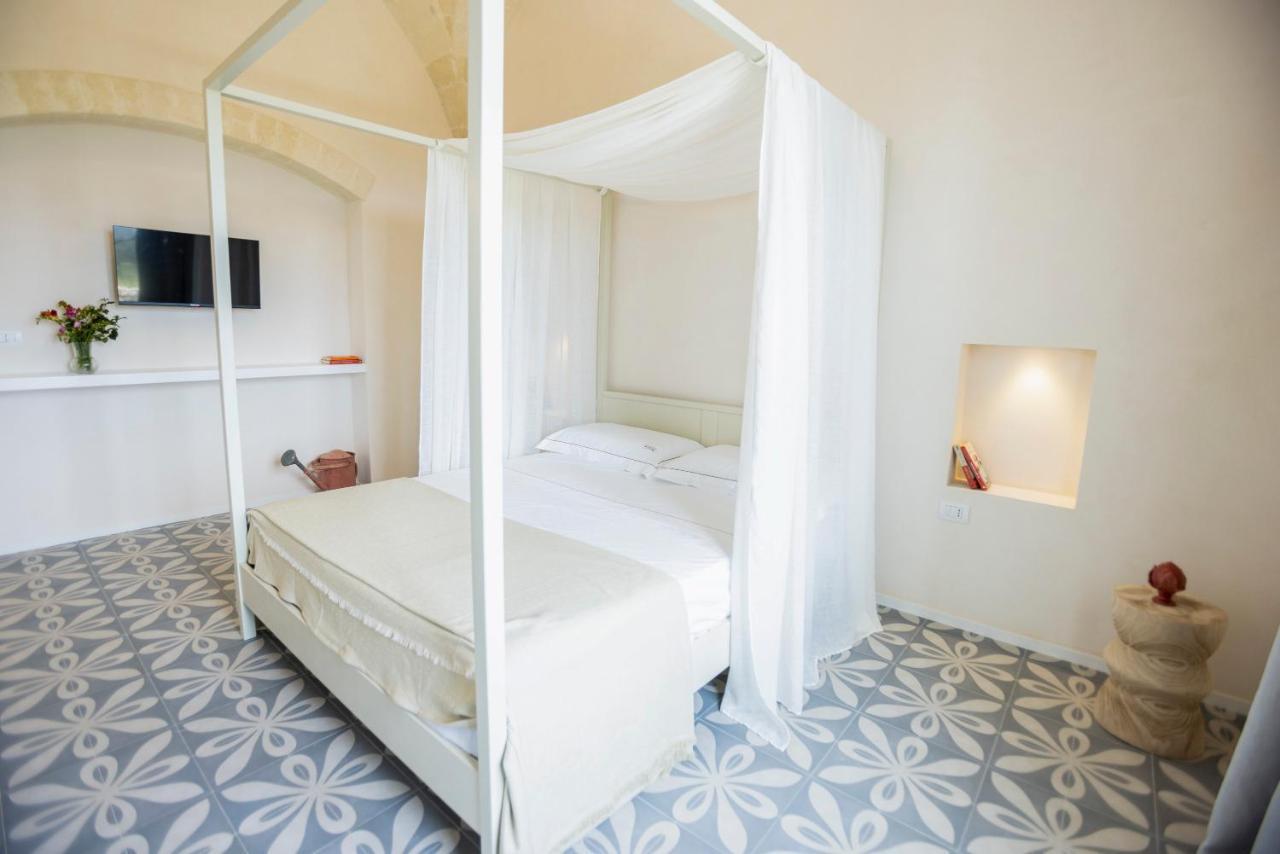 Dimora La Scaledda Bed and Breakfast Serranova Buitenkant foto