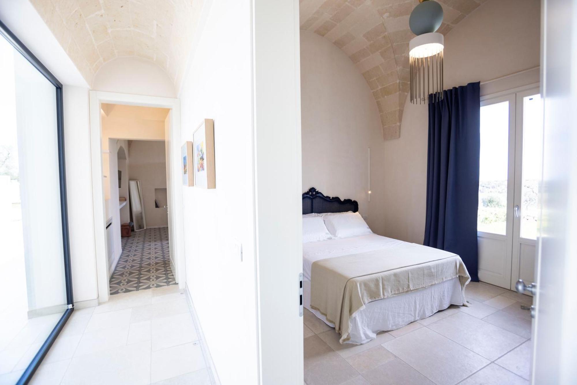 Dimora La Scaledda Bed and Breakfast Serranova Buitenkant foto